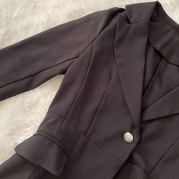 Black 3/4 sleeve button blazer - Picture 3 of 11